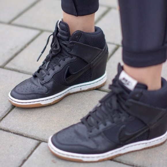 nike dunk sky hi essential black